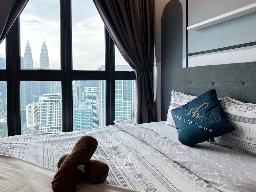 The Colony Luxe KLCC View Sky Pool