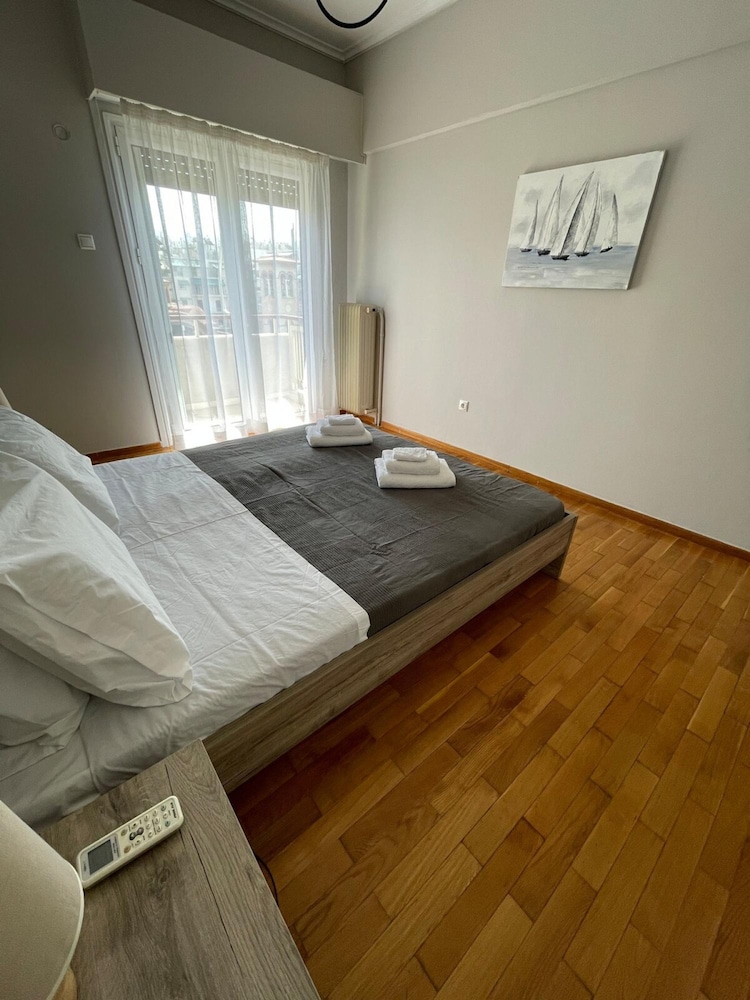 Charming Apartment - At085