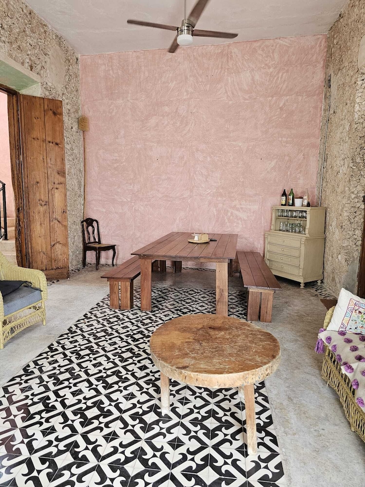 Casa con Piscina Nido Rosa