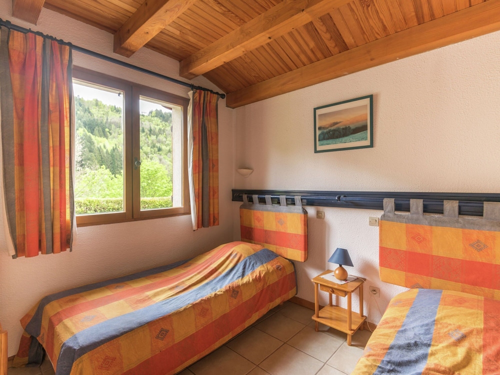 Chalet in Lovely, Rich Forest Setting With a Beautiful View view 5