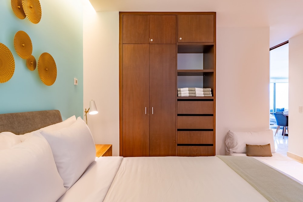 Ph Ocean Lux at Marila Condo