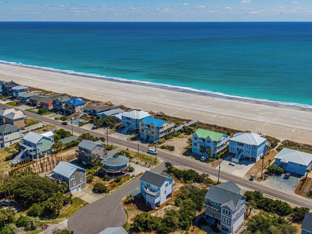 The Channel Marker by Topsail Realty
