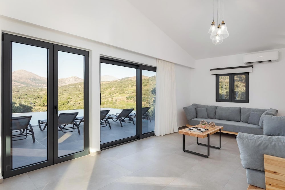 Kourtaliotis Villa Crete