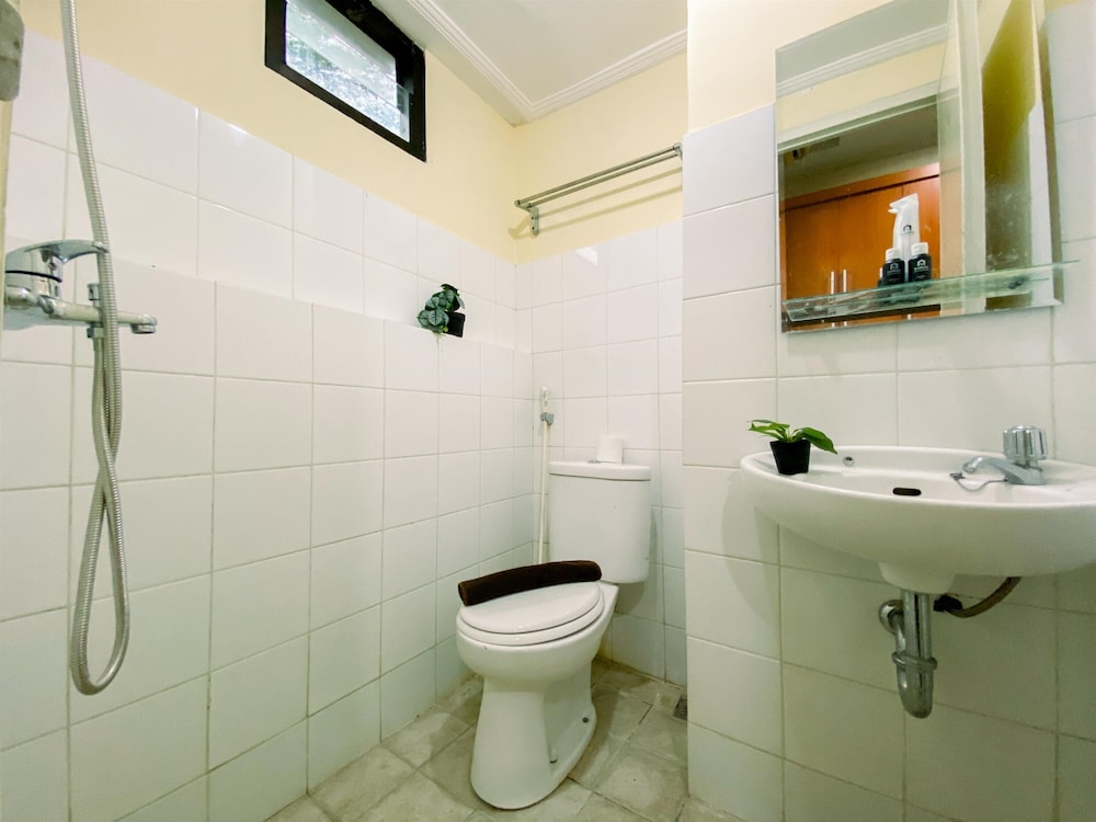 Best Deal And Compact Studio At Kebagusan City Apartment