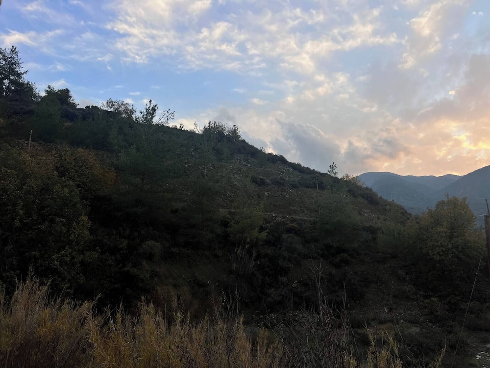 Mountain Retreat in Kakopetria, Cyprus - Perfect for Families