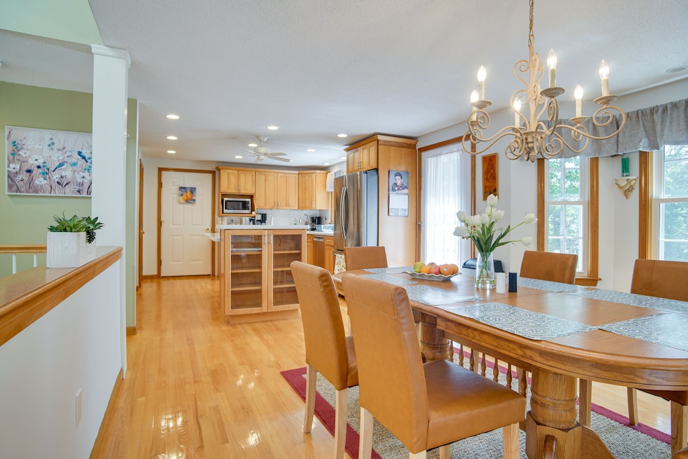 1/2 Mi to Beach: Stunning Home w/ Deck in Falmouth