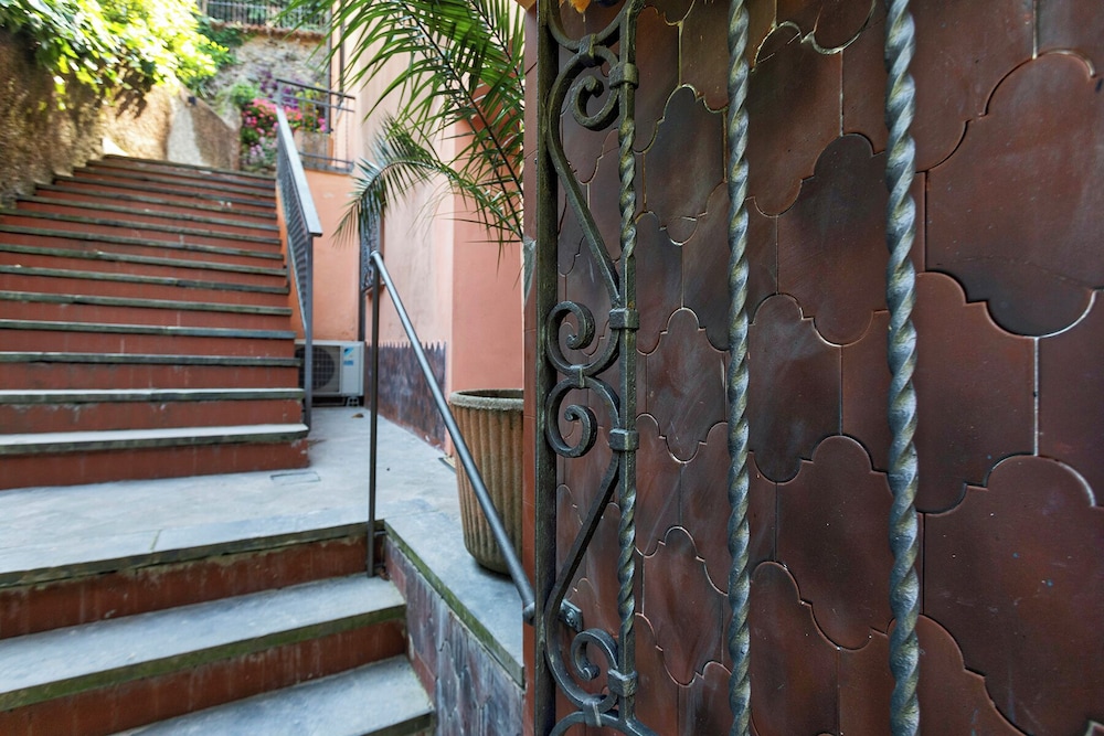 Comfy and Quiet in Camogli