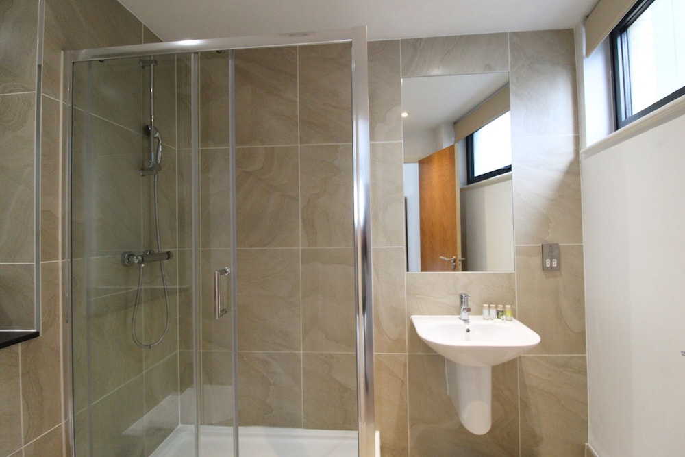 London Bridge – Tooley St by Viridian Apartments