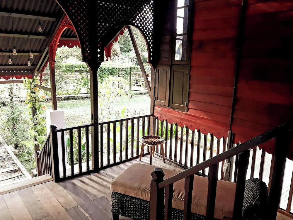 Bagas Zakariah Orchard Lodge