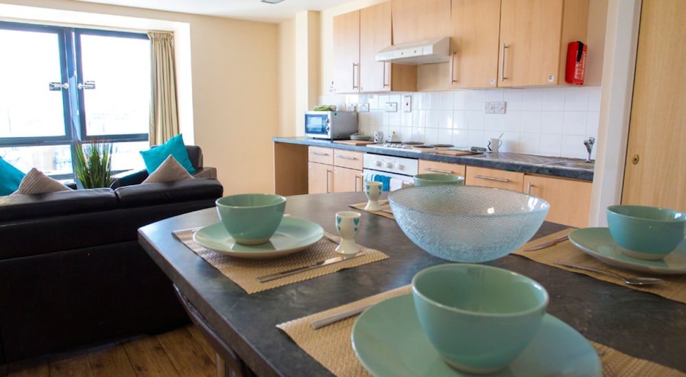 Vibrant Rooms-SHEFFIELD - Hostel view 4