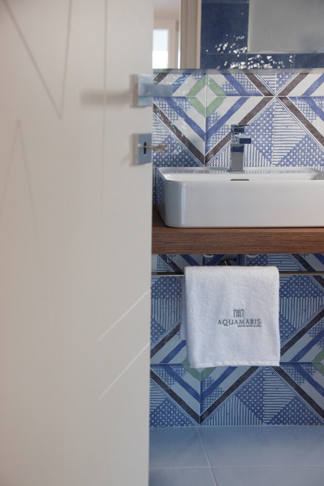 Aquamaris Design Suite & Spa photo 5
