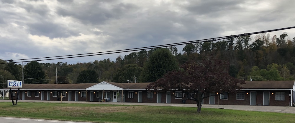 Aldeco Motel - Property Image 5