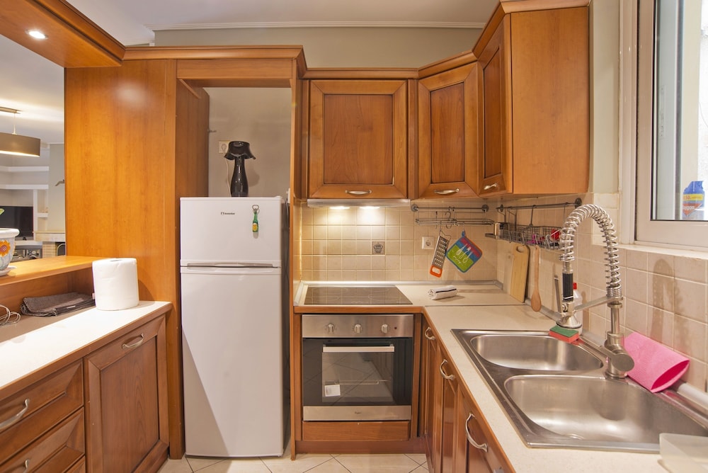Seaside Apartment in Piraeus