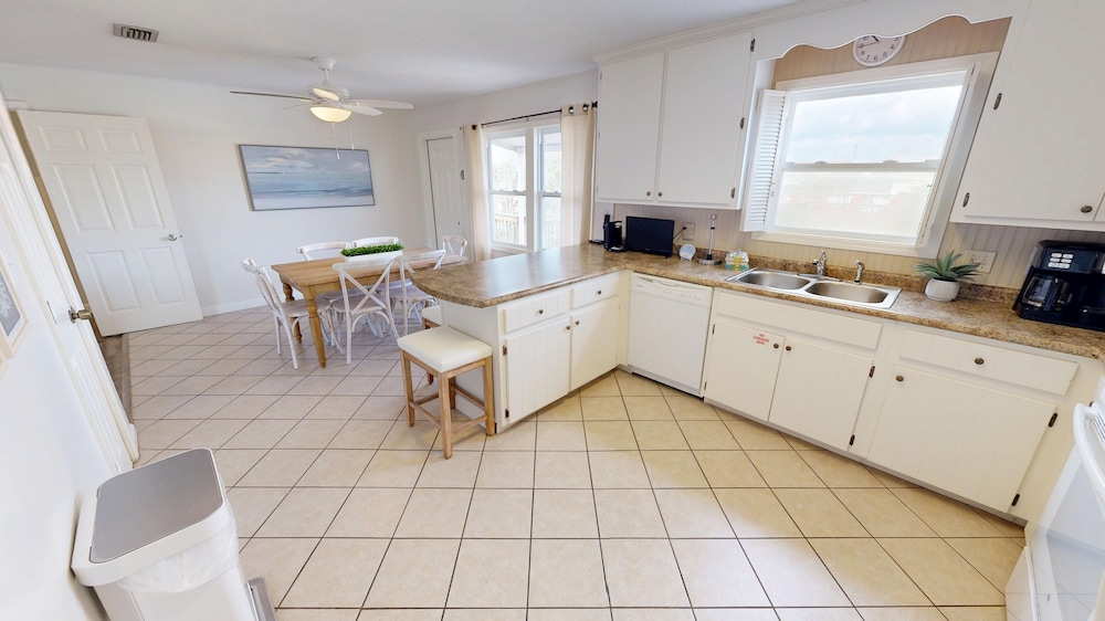 Holiday House 5 Bedroom Home