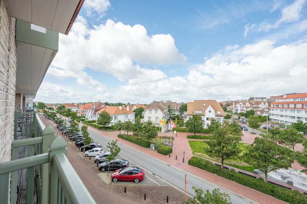 Duplex in Knokke-heist Near Albertstrand Beach