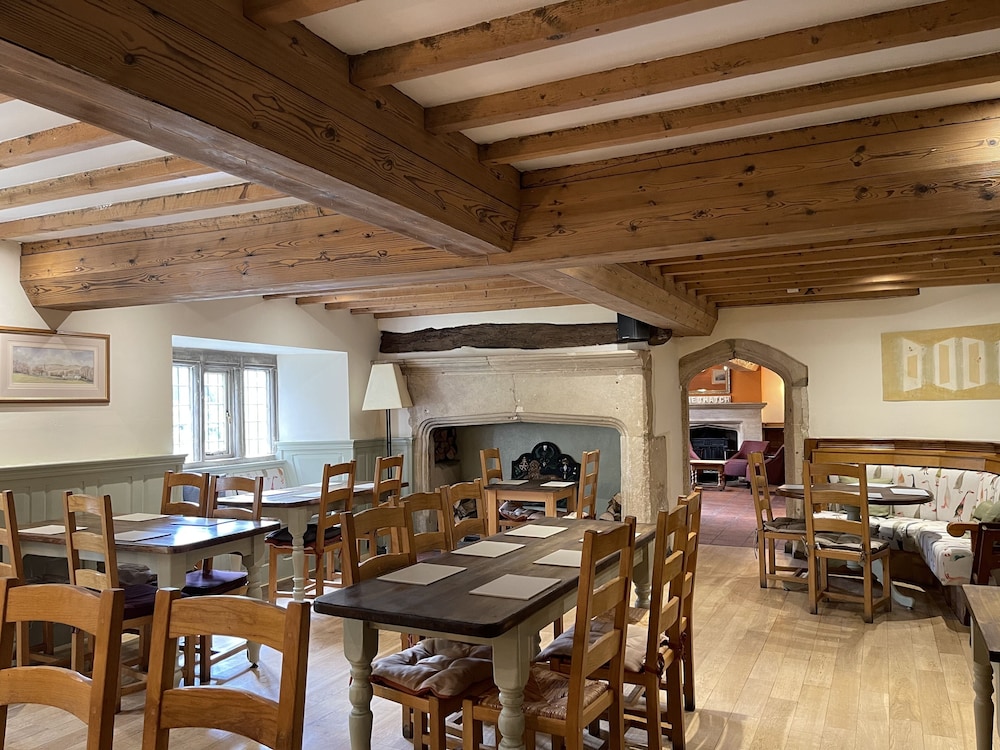 Shepton Mallet Vacations - The Thatched Cottage Inn - Property Image 10