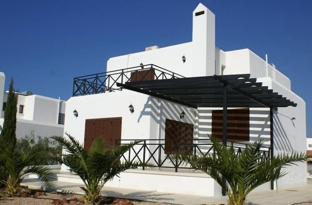 Levent Sugar Cubes 4 bedroom villa No 30