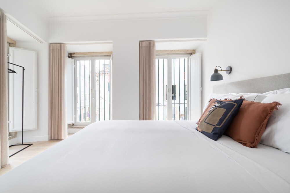 Lapa Diplomatic Flat 0 3 by Feel Lisboa