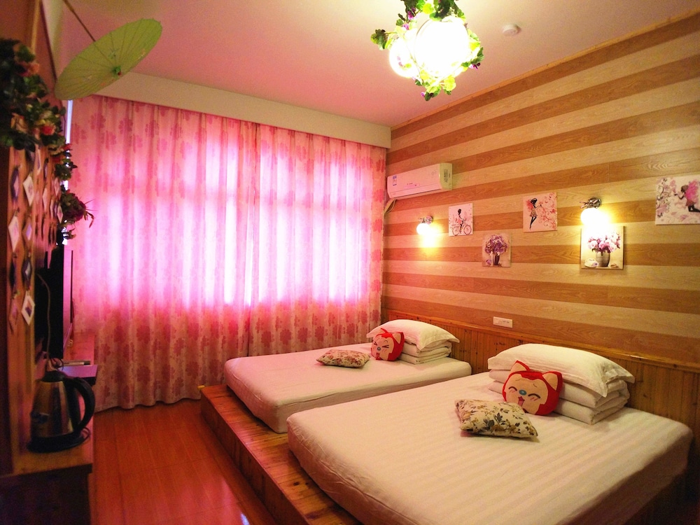Wuzhen Guyun Qianxun Guest House
