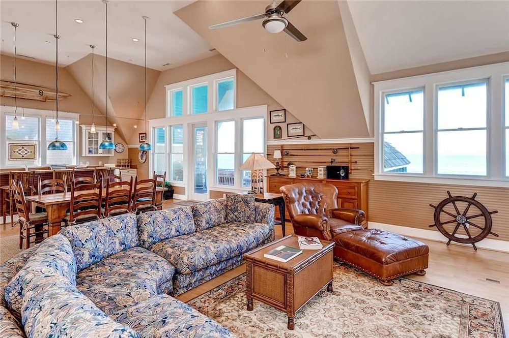Twin Peaks 3 Bedroom Holiday Home By Bald Head Island