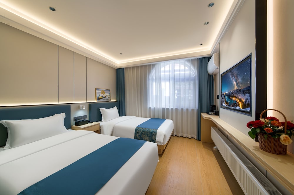 Island Time Hotel