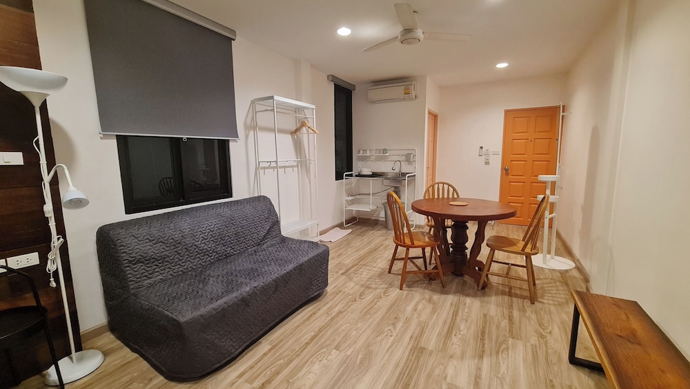 Lee Home Bangkok