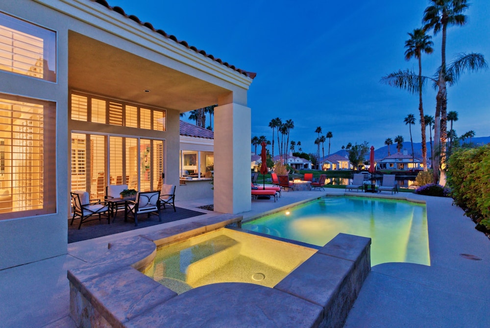 Casa Del Rio Luxe 3BR w Pool Spa Lake Views