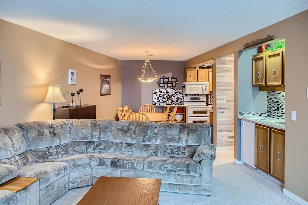 Ponderosa Inn by Okanagan Premier