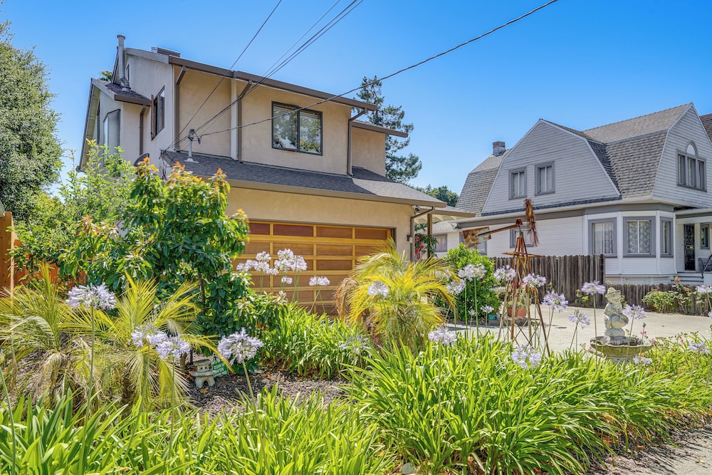 Alameda Studio w/ Patio: 3 Mi to Oakland Coliseum!