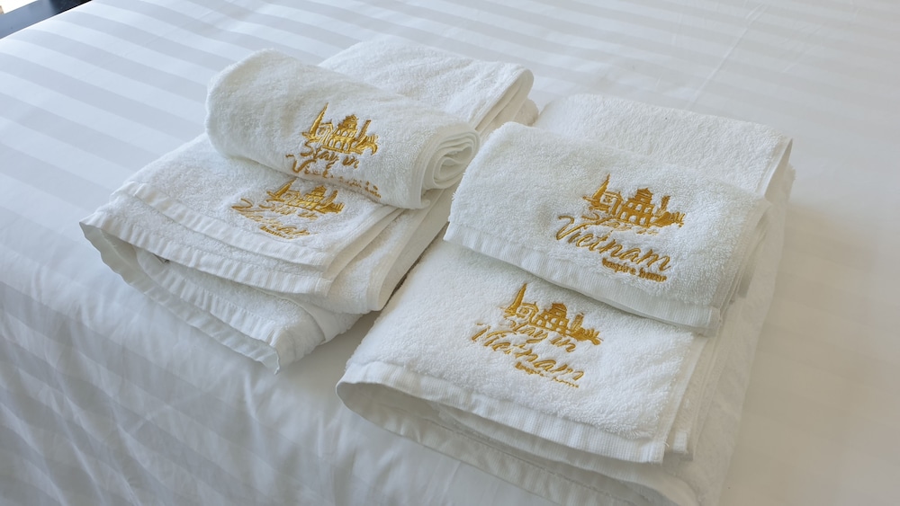 Stay In Vietnam Vinhomes Golden River