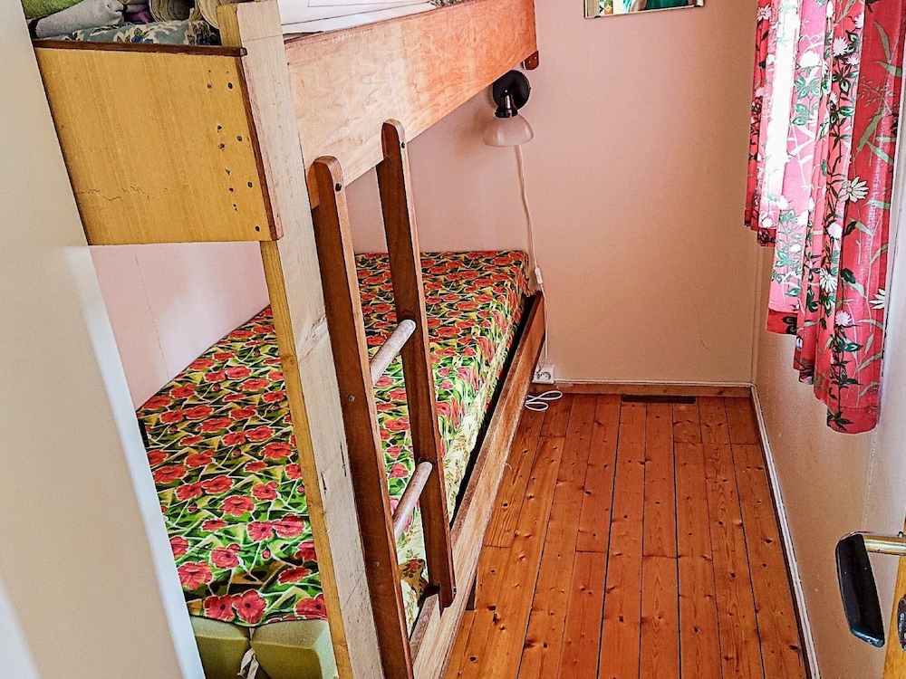 5 Person Holiday Home in OS view 5