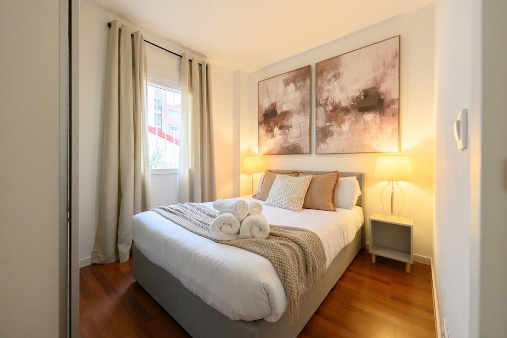 M Mal71a Moderno Piso de 2 Dormitorios con Terra