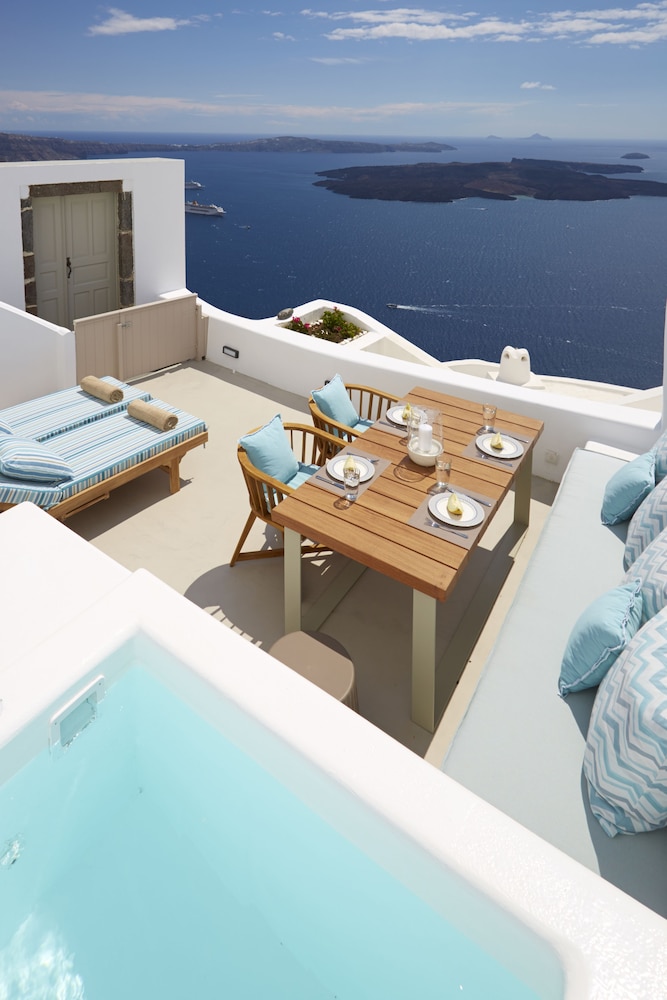 Olea Cave House