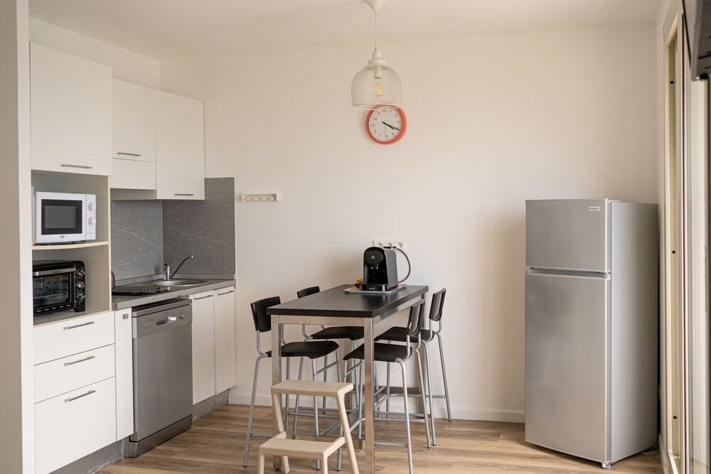 Sopramare en Algajola — kitchen