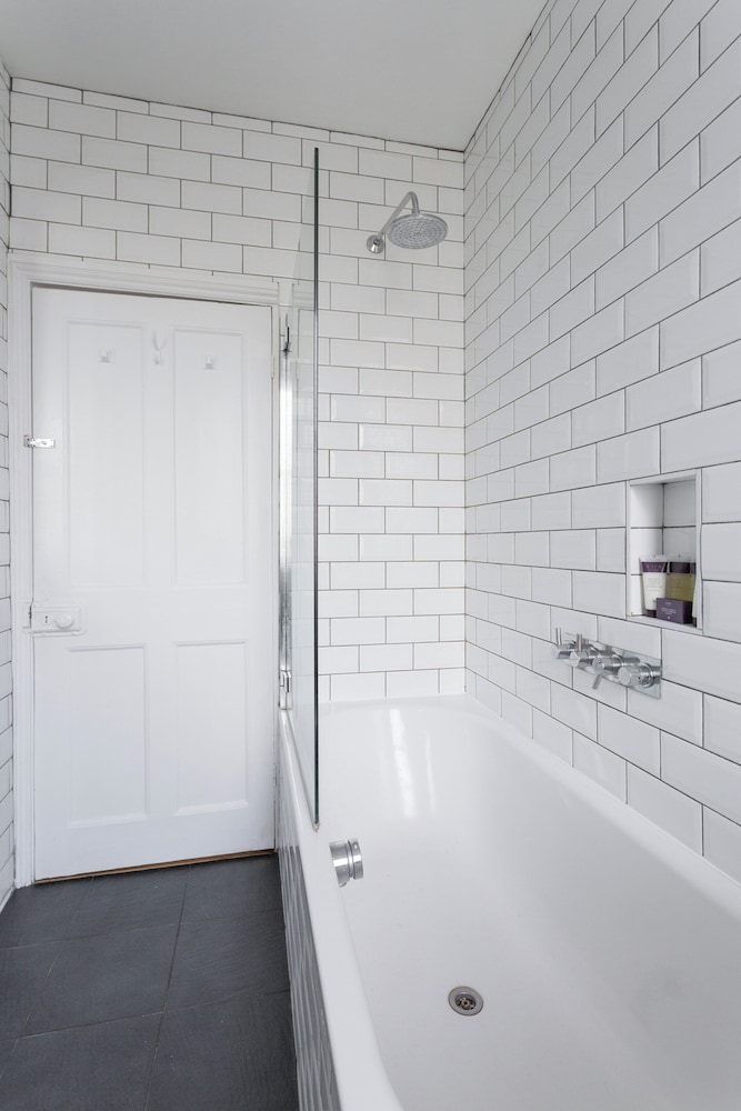 Pembridge Villas IV by Onefinestay