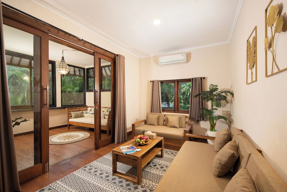 Red Lotus Villa Seminyak
