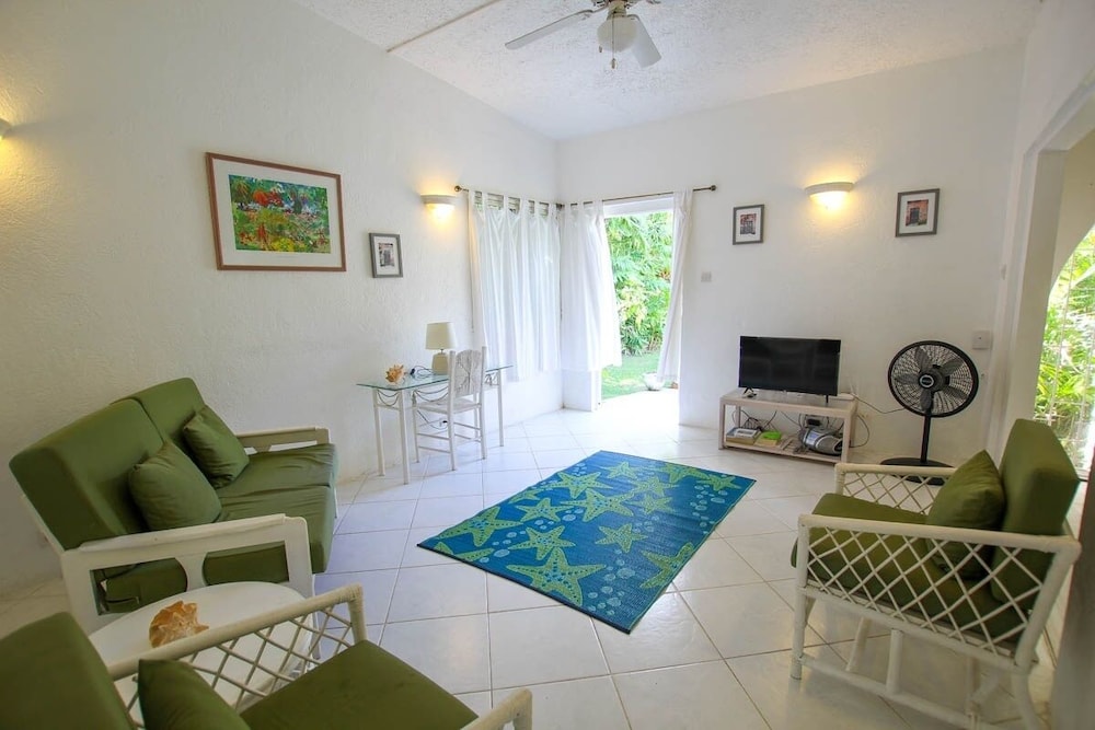 Winter Retreat 2 Bedroom Home by Bluescape