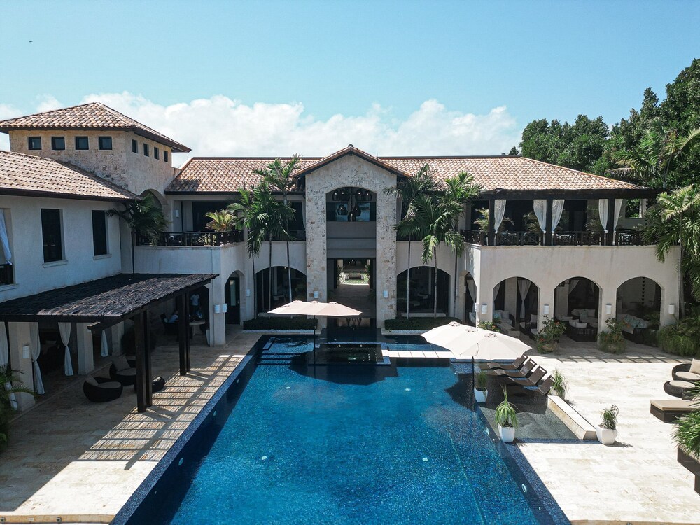 Villa Tres Amarras The Pinnacle of Exclusivity