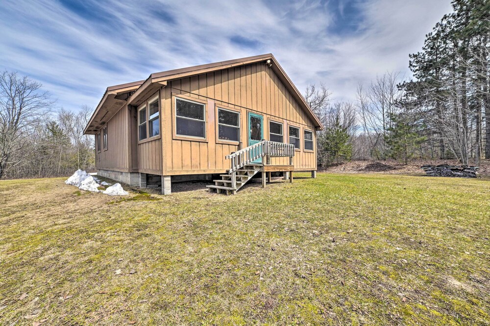 Michigan Retreat on 10 Acres: Hike, Fish & Explore view 2