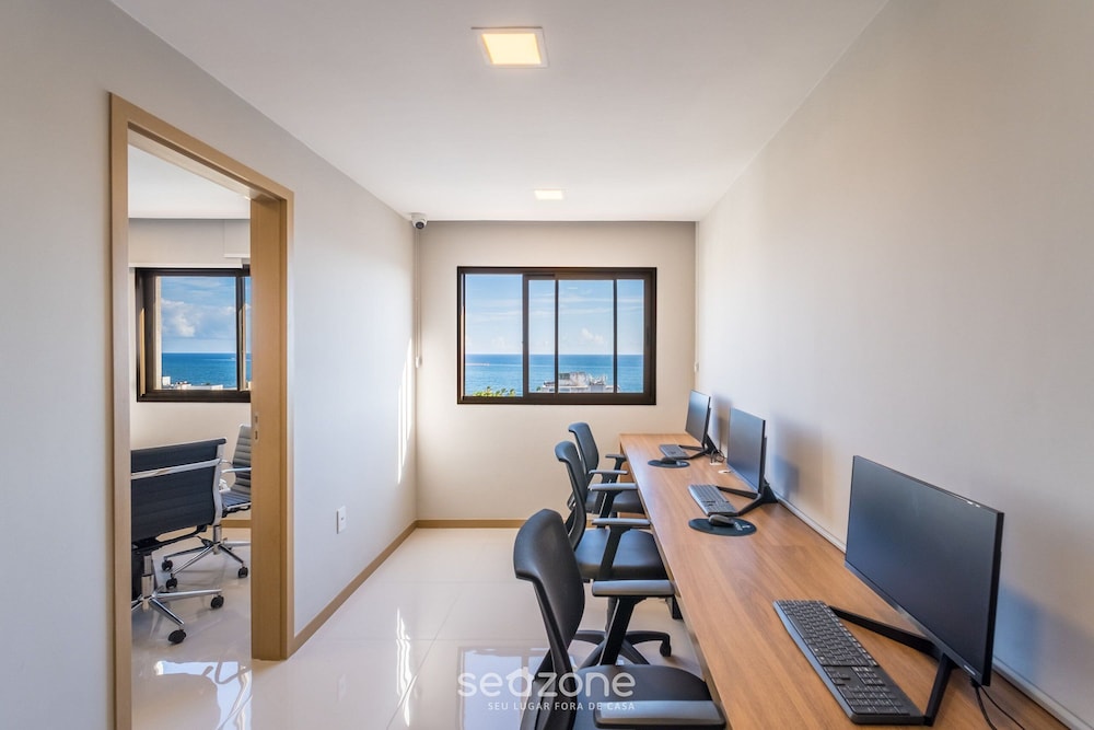 Apartamentos em Prédio c/Academia na Ondina-SSA-HOA