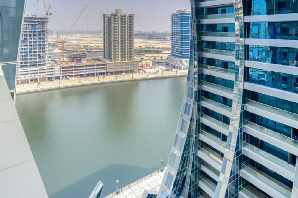 Stunning J-One Tower Studio