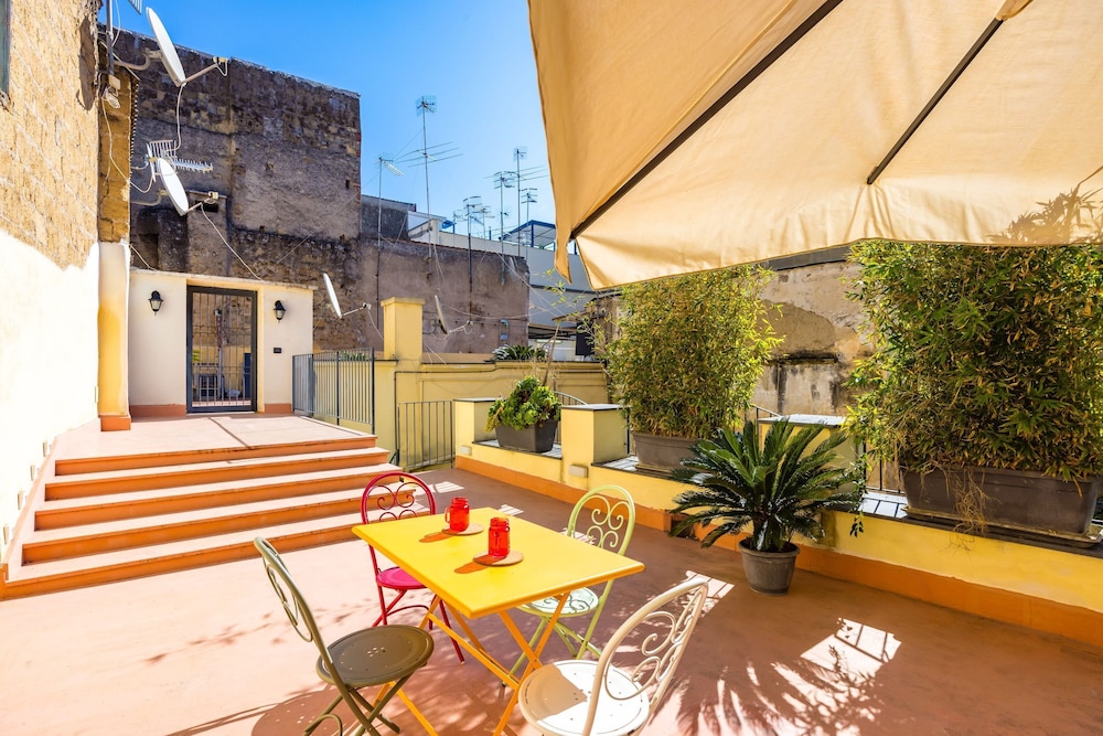 Highline Duomo Terrace by Napoliapartments