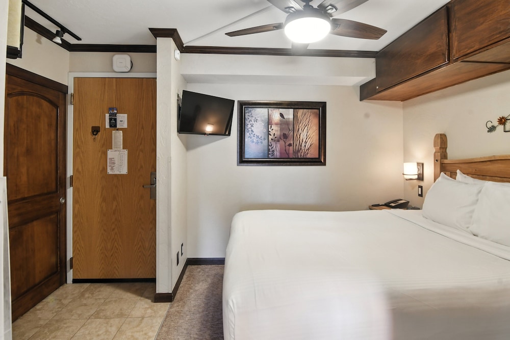 Ski-in/ski-out Beaver Run Retreat 1 Bedroom Condo