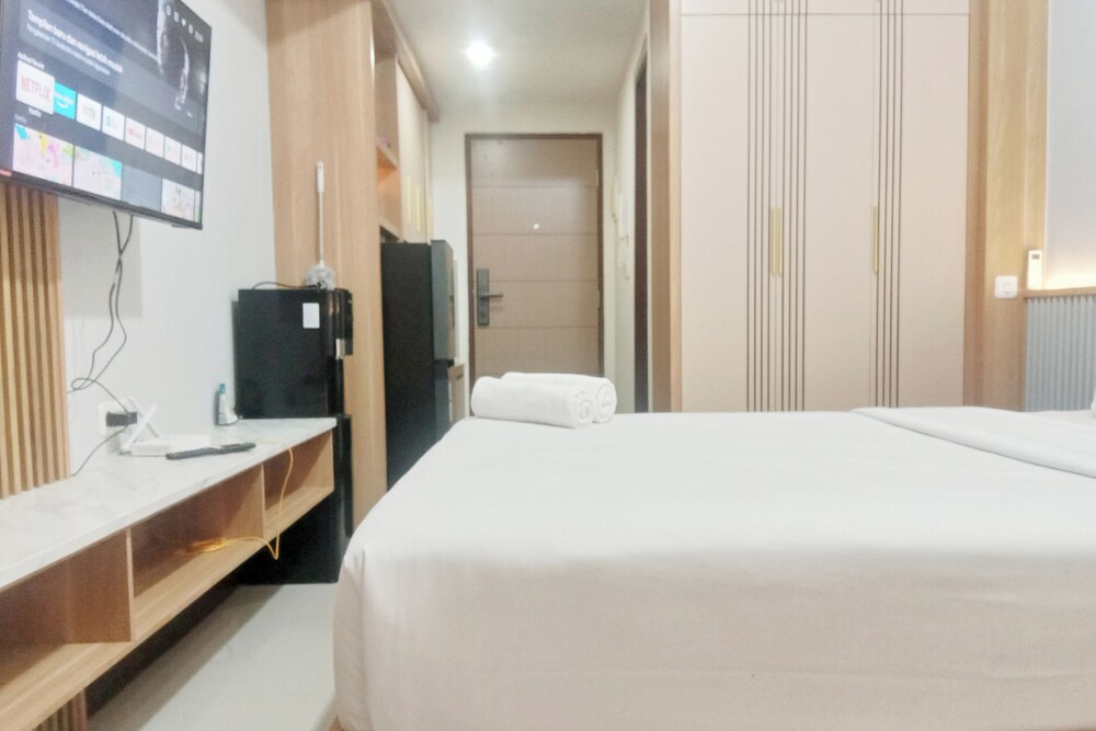 The Modern Style Studio At Vida View Makassar Apartment