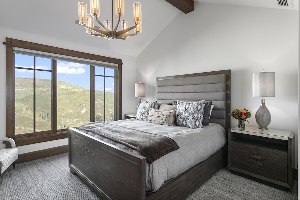 Arrowleaf Lodge at Deer Valley Resort - Two Bedroom Residence #405 2 Condo