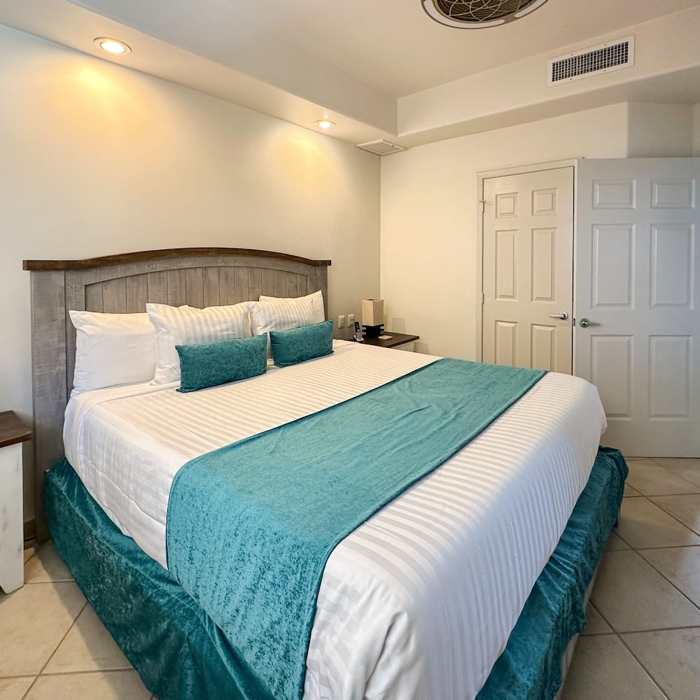 3BR Gem at Sandy Beach Area