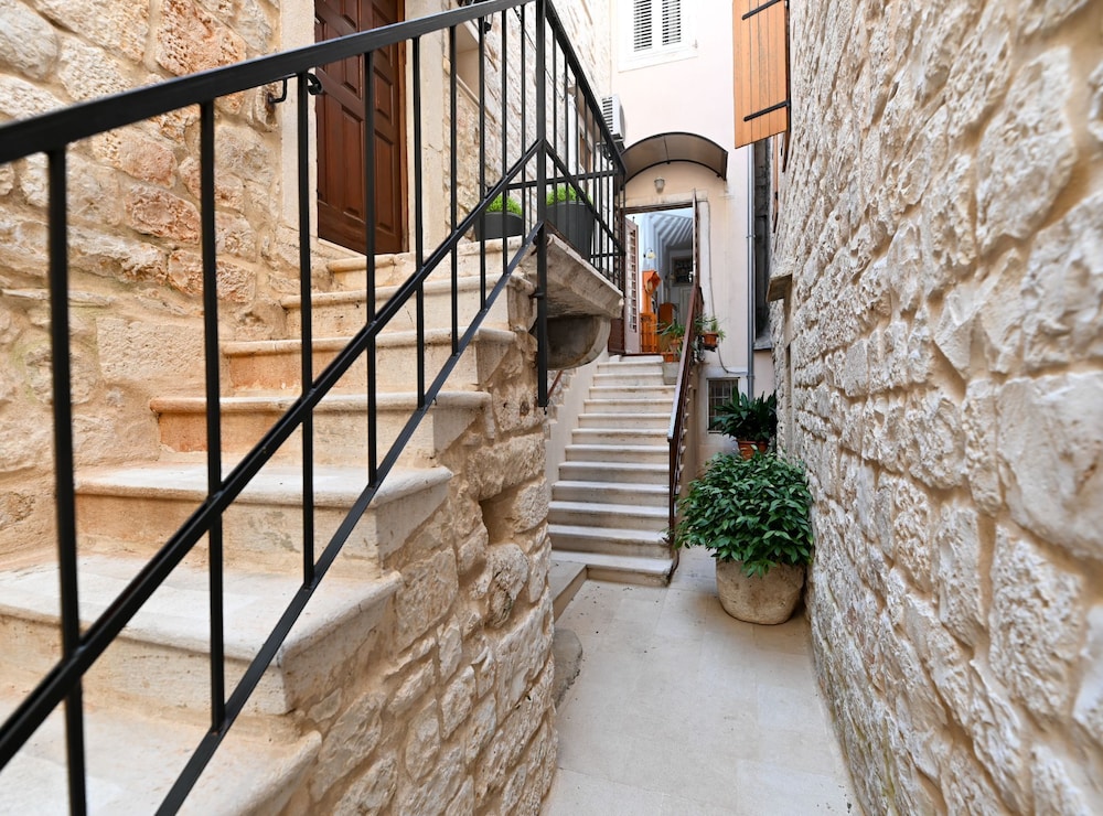 Palace Andreis