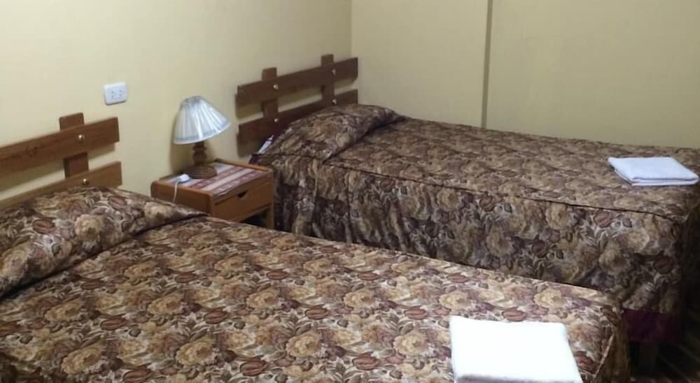 HOSTAL LOS UROS