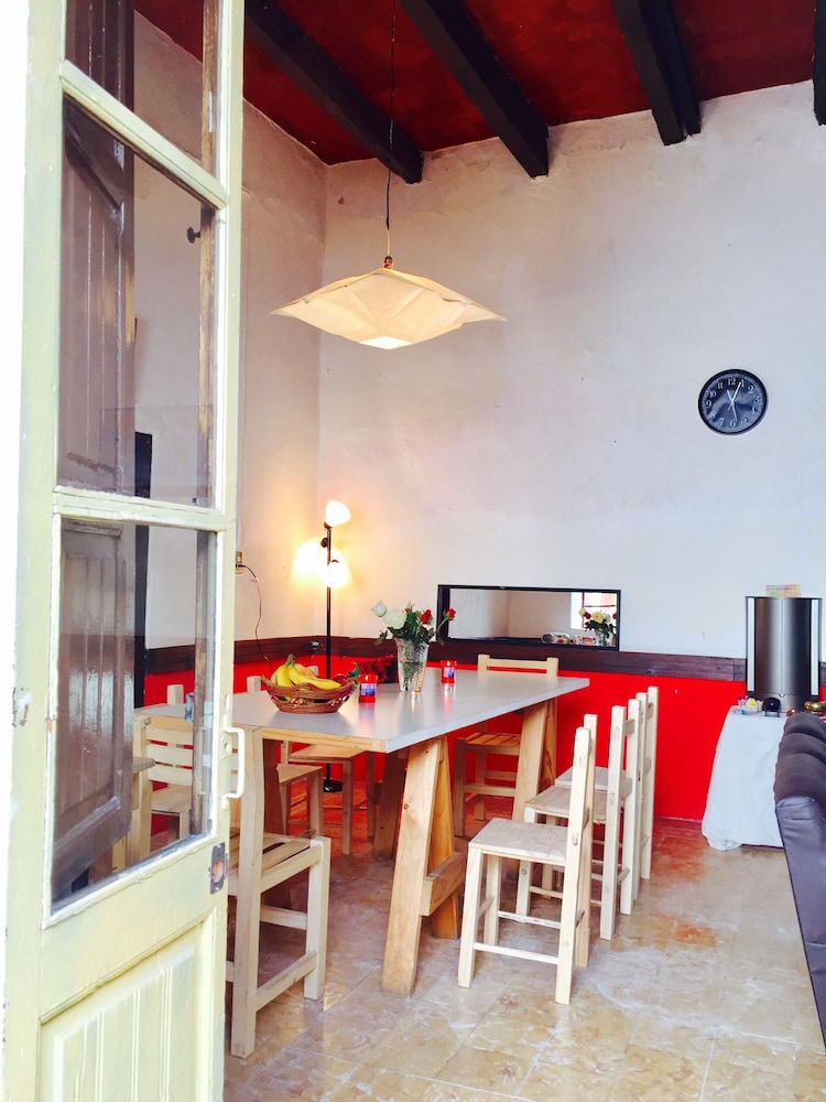 Hotel Downtown Pachuca - Image 1