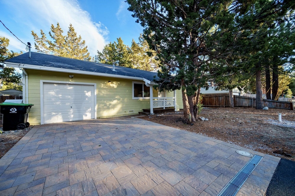 1821 Arrowhead 2 Bedroom Home
